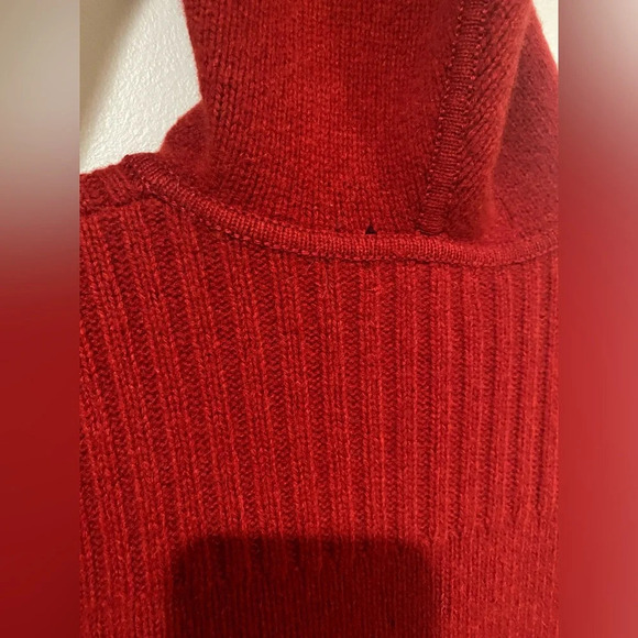 Lands end wool hooded red cardigan womens medium SMALL HOLES - Picture 6 of 12